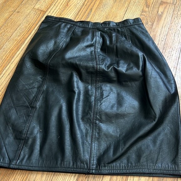 Winlit Vintage Genuine Leather Skirt - Picture 2 of 5